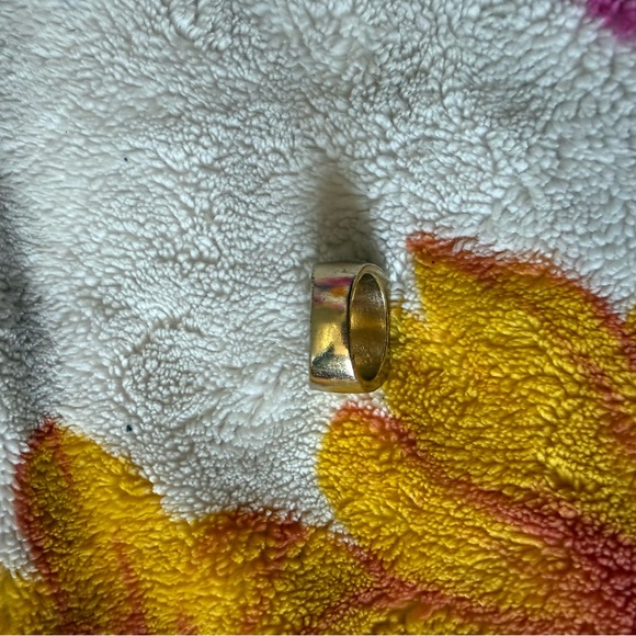 Geometric Gold Ring - Picture 3 of 4